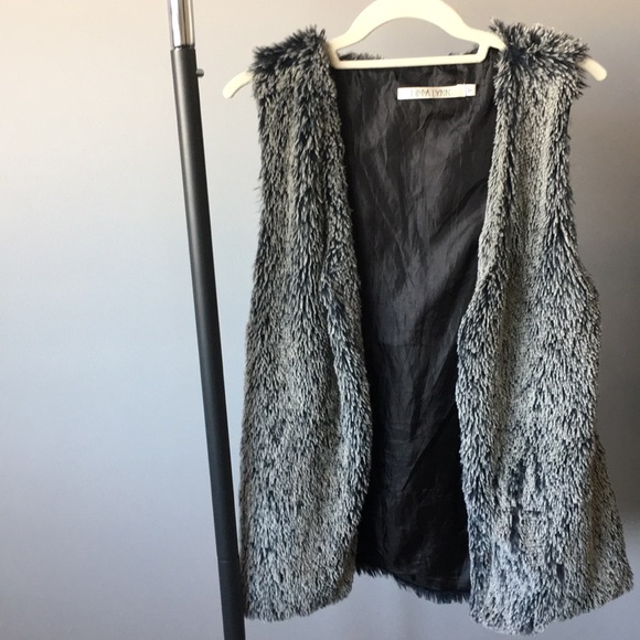 LF faux fur vest - Picture 1 of 2